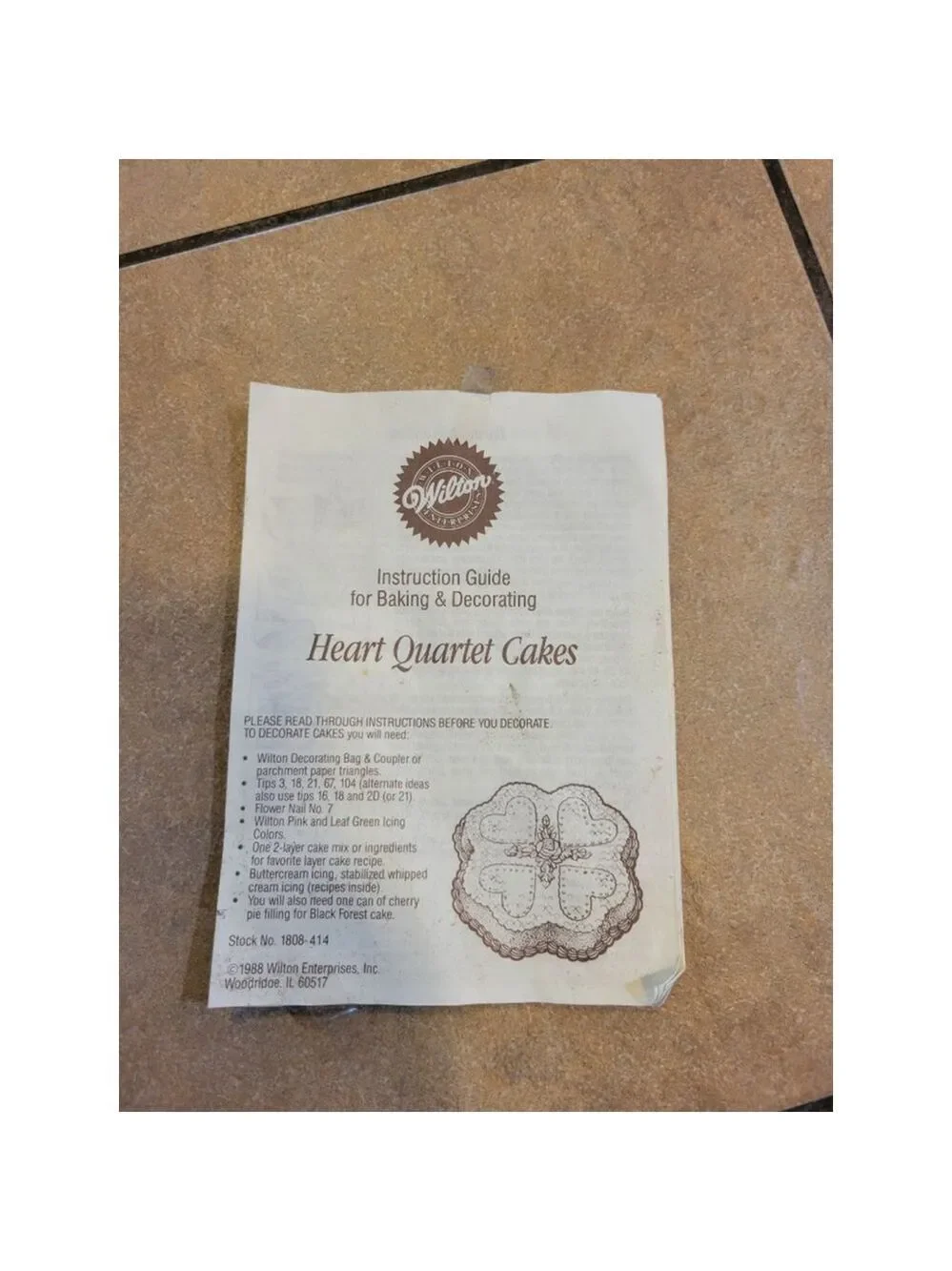 Wilton Vintage Heart Quartet Cake Pan | Light Grey | Bakeware